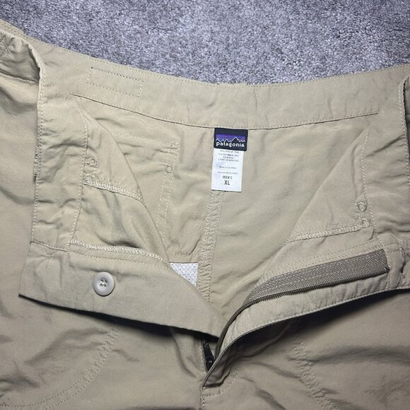 Patagonia Shorts Mens XL Hiking Zip Pocket Patch Pockets 5777586 Super Light - Picture 7 of 10